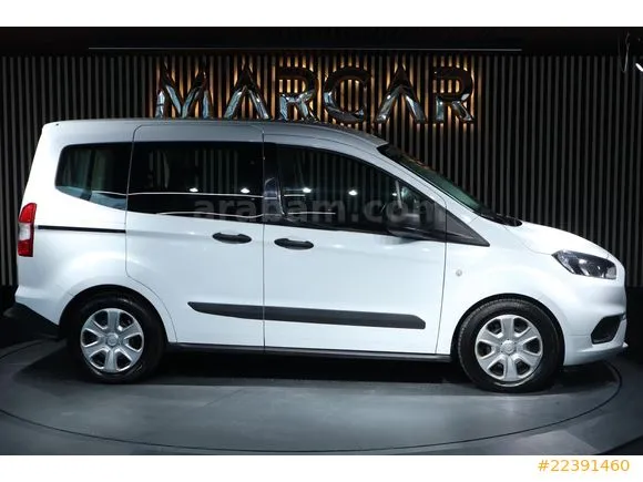 Ford Tourneo Courier 1.5 TDCi Journey Trend Image 1
